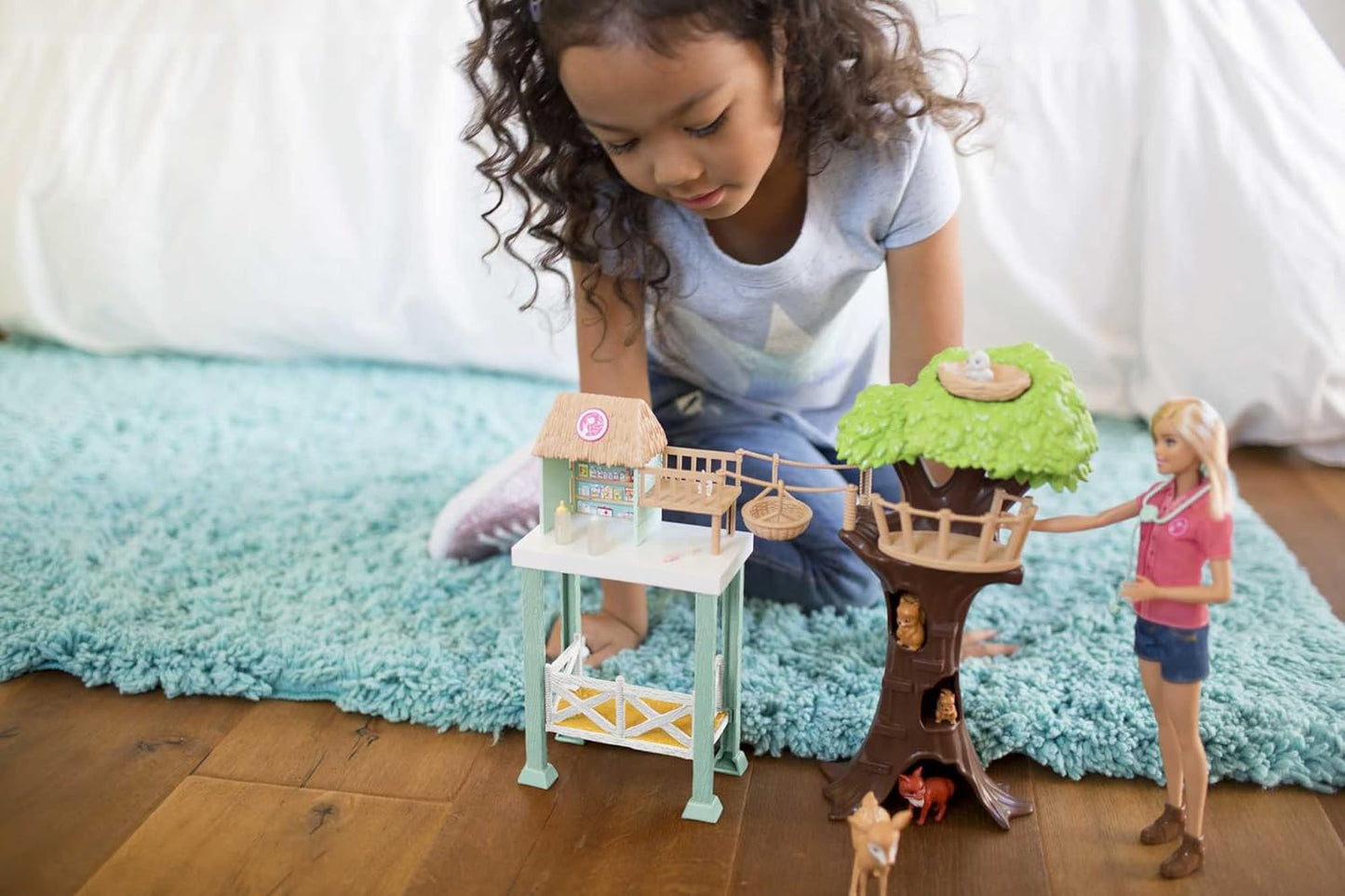 Barbie Animal Rescuer Doll and Playset with Accessories
